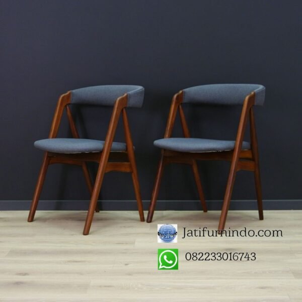 Kursi Cafe Makan Jati Soid Modern, Kursi Cafe Minimalis, kursi cafe murah, kursi cafe klasik, kursi cafe jati minimalis, kursi ayaman, kursi rotan, kursi cafe jati rotan, kursi besi, kursi bar, kursi bar industrial, kursi bar stainlis, kursi bar rotan, kursi bar minimalis, meja kursi cafe minimalis, meja kursi cafe outdor, kursi cafe jepara, kursi cafe vintage