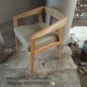 Kursi Cafe Minimalis, kursi cafe murah, kursi cafe klasik, kursi cafe jati minimalis, kursi ayaman, kursi rotan, kursi cafe jati rotan, kursi besi, kursi bar, kursi bar industrial, kursi bar stainlis, kursi bar rotan, kursi bar minimalis, meja kursi cafe minimalis, meja kursi cafe outdor, kursi cafe jepara, kursi cafe vintage