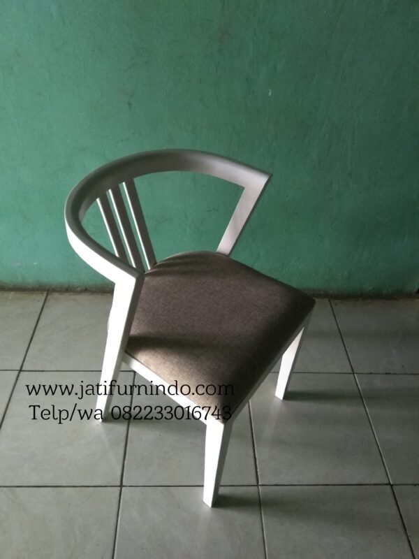 Kursi cafe minimalis, kursi cafe murah, kursi cafe klasik, kursi cafe jati minimalis, kursi ayaman, kursi rotan, kursi cafe jati rotan, kursi besi, kursi bar, kursi bar industrial, kursi bar stainlis, kursi bar rotan, kursi bar minimalis, meja kursi cafe minimalis, meja kursi cafe outdor, kursi cafe jepara, kursi cafe vintage, kursi cafe unik, kursi cafe kayu sungkai