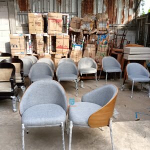 Kursi Makan Vinir Kaki Besi